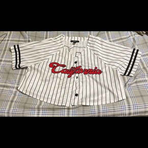 Tops - Size m to xl Clothes